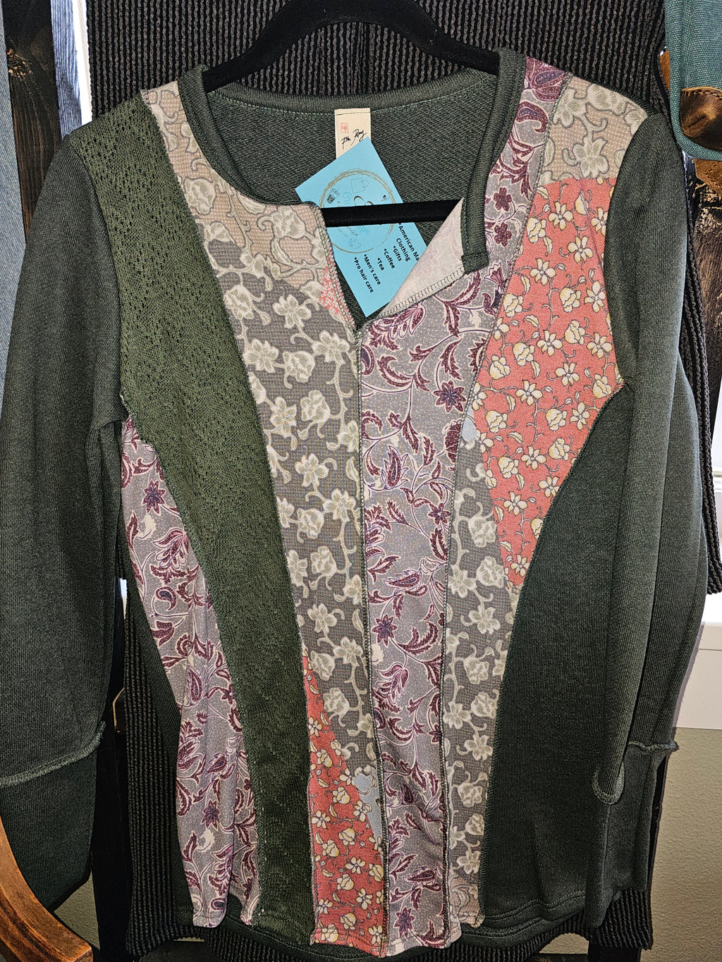 Color Block Detailed Long Sleeve