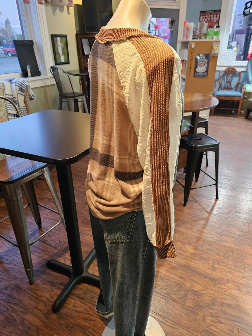 Lace color block sleeve top