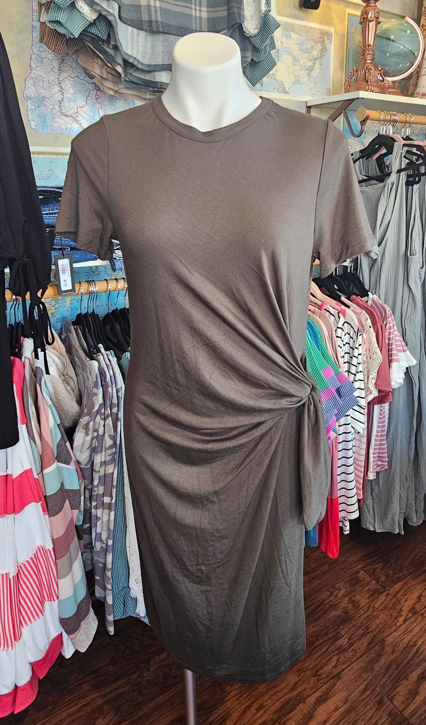 Green Stretchy Jersey Dress with Knotted Front Detail Small Green Stretchy Jersey Dress with Knotted Front Detail Small