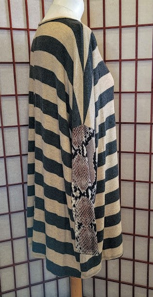 Plus Stripe Snake Skin Long Sleeve